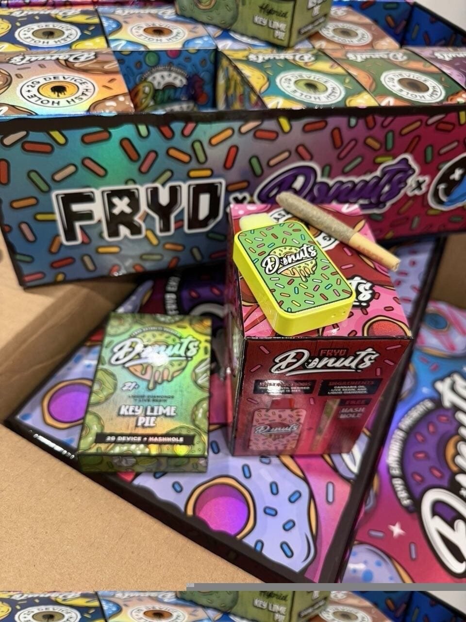 FRYD DONUTS 2G DISPOSABLE+ HASH HOLE